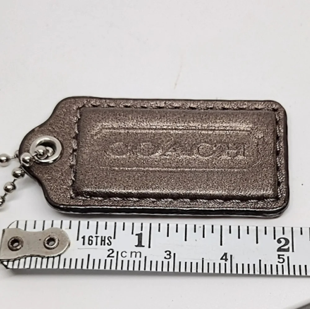 🏷️ 2" Y2K Coach Metallic Bronze Leather Hang Tag Bag Fob Charm Keychain Rare - Picture 5 of 5